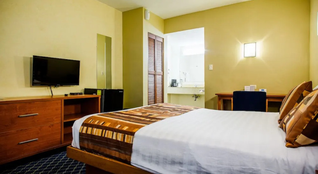 Номер Standard American Inn Hotel & Suites Delicias