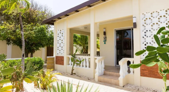 Апартаменты Deluxe Little Cactus Apartments Aruba