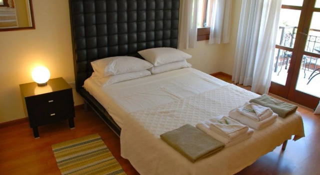 3 BR Villa Limni, Boek Villa Paphos Hotels met een Zwembad, Zwembad