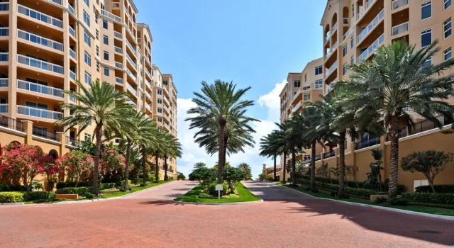 Stunning Beach Front 3 Bd Apartment @ Clearwater Belle Harbor 401, Забронировать Апартаменты/квартира Клируотер-Бич Clearwater-St Pete Beaches