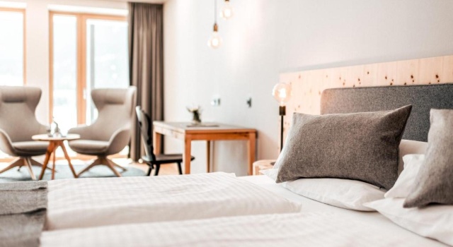 Люкс с красивым видом из окна Seehotel Panorama Relax