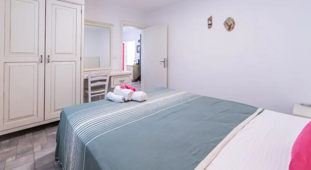 Четырёхместный семейный номер Standard Kefi Beach & Suites