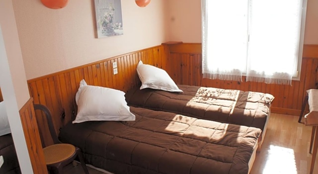 Трёхместный номер Standard Hôtel de la Place