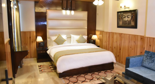 Hotel Wood Castle Grand