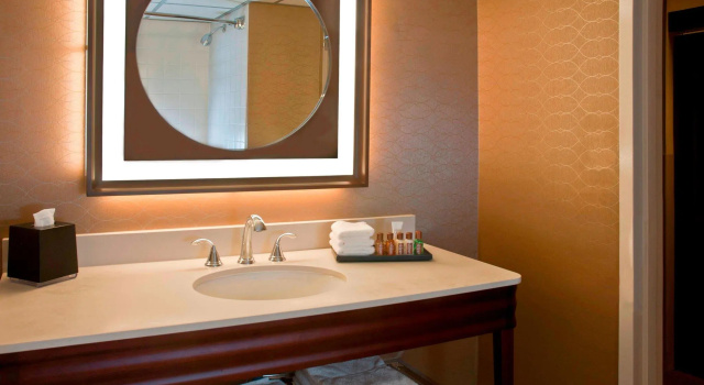 Клубный полулюкс c 1 комнатой Sheraton Imperial Hotel Raleigh-Durham Airport at Research Triangle Park