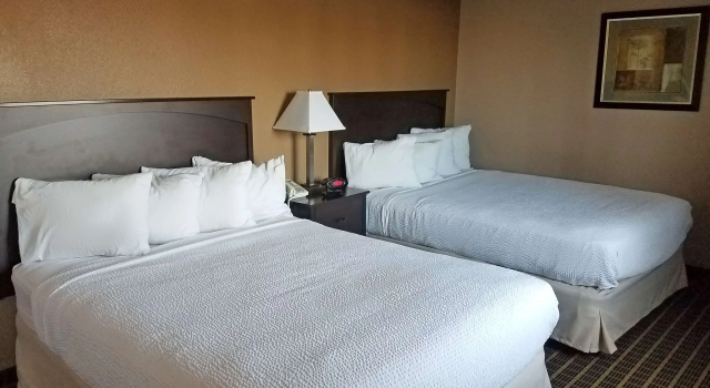 Четырёхместный номер Executive Americas Best Value Inn and Suites Bismarck