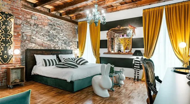 Люкс Deluxe с балконом Aurum - Como Luxury Suites