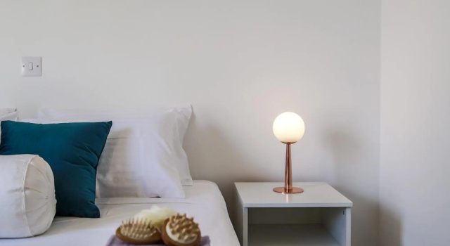 Phaedrus Living: City Luxury Flat Anemone 103