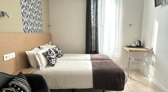 Двухместный номер Standard Hôtel Le National Clichy Paris