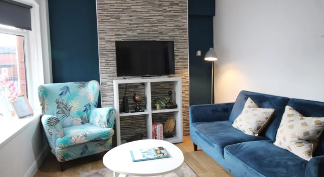 Anjore House - Modern Serviced Apartment in Belfast, Забронировать Апартаменты/квартира Отели Графства Антрим с парковкой, Парковка