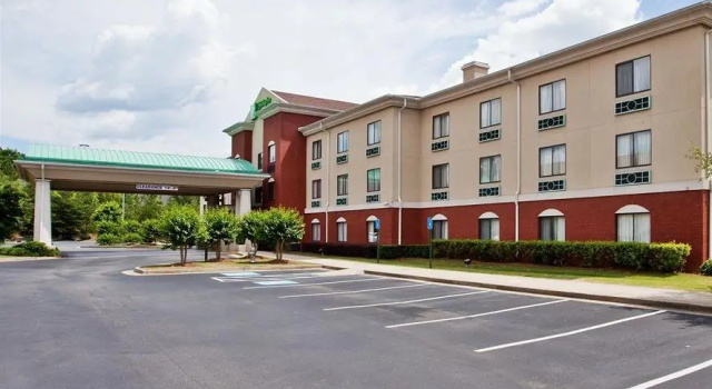 Кровать в общем номере Comfort Inn & Suites Buford near Mall of Georgia