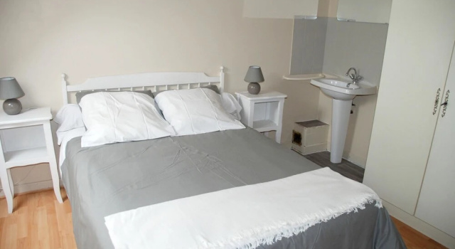 House With 3 Bedrooms in Jugon-les-lacs, With Furnished Garden and Wif, Rezervați Hotel Tremeur 