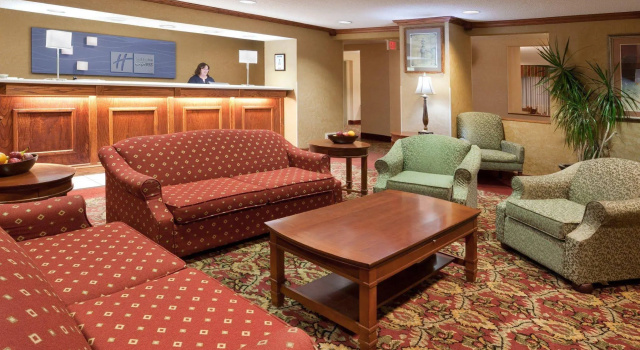 Holiday Inn Express Mount Vernon, Rezerwuj Hotel Hotele w Ohio z parkingiem, Parking