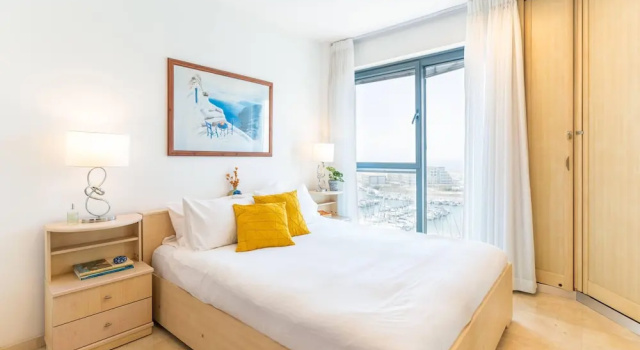 DeluxeApartment with Views of the Marina