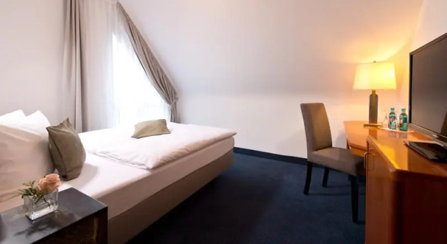 Номер Standard с балконом ACHAT Hotel Neustadt an der Weinstraße