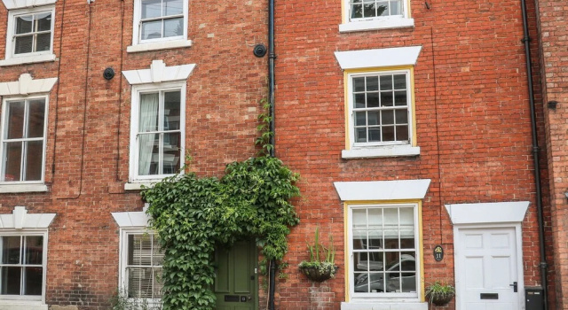 11 Buxton Road, Ashbourne