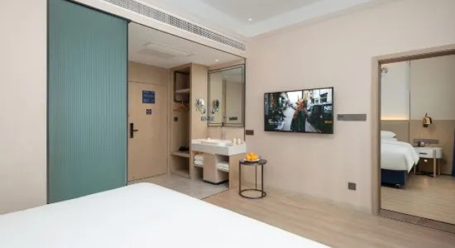 Семейный люкс Premier Kyriad Marvelous Hotel (Changsha Wanjiali  Plaza Metro Station)