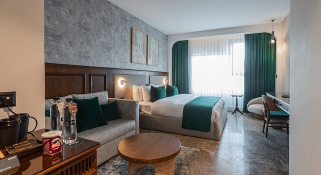 Двухместный номер Deluxe с видом на город Bratus Hotel