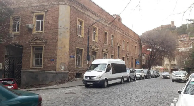 Leselidze Guest House, Забронировать Гостевой дом Отели Тбилиси с парковкой, Парковка