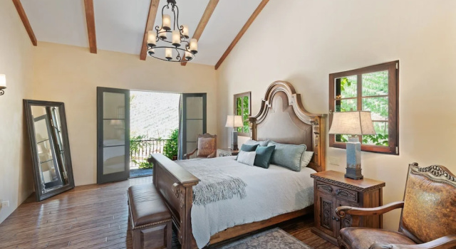 8545sono 3 Bedroom Home, Забронировать Апартаменты/квартира Отели Wine Country - Northern California с парковкой, Парковка
