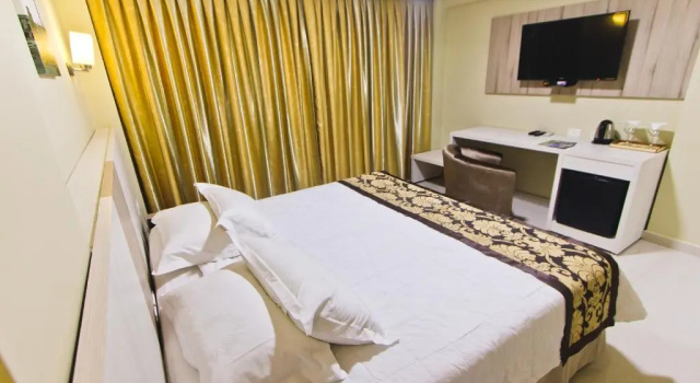 Двухместный номер Deluxe Megal Suites Hotel