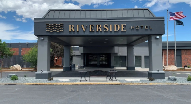 Riverside Hotel, Забронировать Отель Каспер 