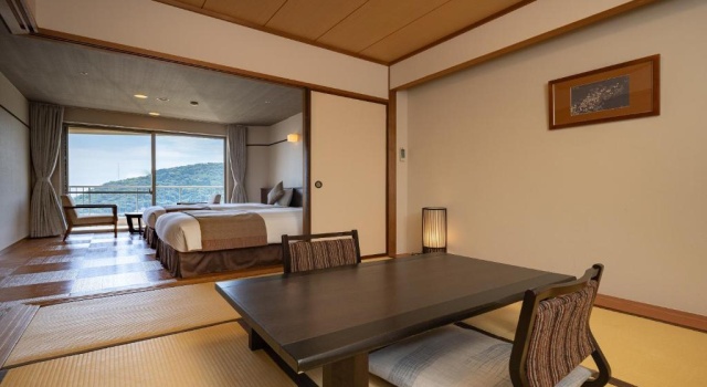 Четырёхместный номер Superior KAMENOI HOTEL Atami