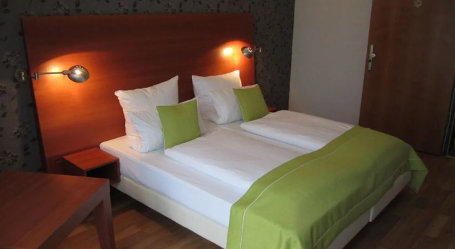 Hotel am Schloss Rockenhausen, Book Hotel Rockenhausen 