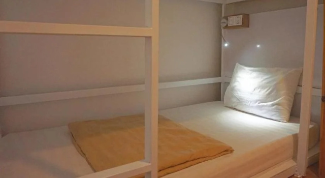 One Stop Hostel Phnom Penh, Забронировать Хостел Хостелы Пномпеня, рядом с Al-Serkal Mosque, Хостел