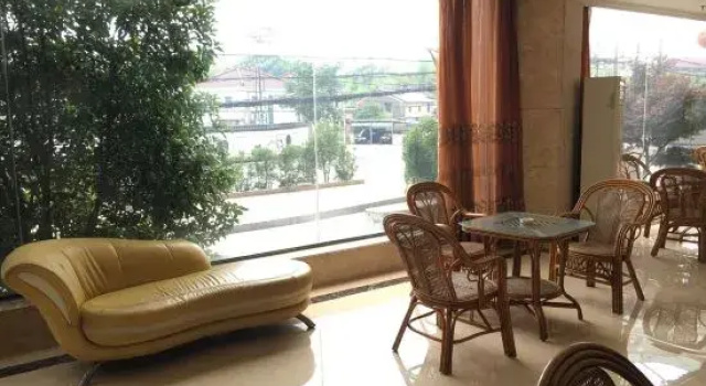 Shaoxing Yier Hotel, Забронировать Отель Шаосин Чжэцзян
