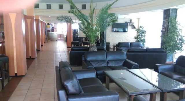 Hotel Kristel Park - All Inclusive Light, Забронировать Отель Отели Побережья Варны с парковкой, Парковка