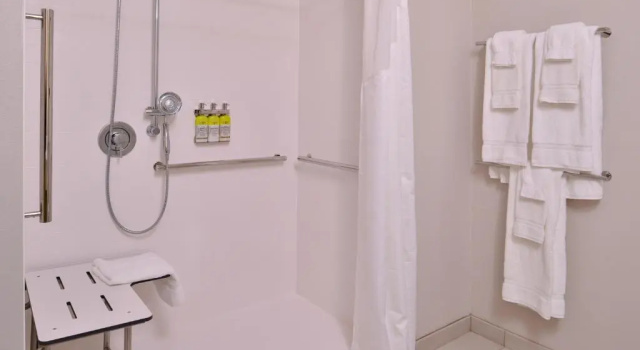 Номер Standard Holiday Inn Express & Suites - Olathe West by IHG