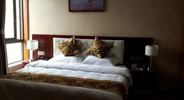 Tongling Baihui Business Hotel, Prenota Hotel Hotel a Tongling con parcheggio, Parcheggio
