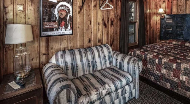 Apache Village 4, King Studio, Midtown, Sleeps 2