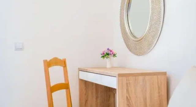 Five-Bedroom Apartment in Zaton Mali, Забронировать Апартаменты/квартира Отели Региона Дубровника с парковкой, Парковка