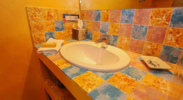 Апартаменты ALTIDO Apt for 3 with Rooftop Balcony and Lovely CityView