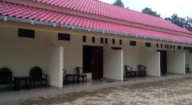 Clean Room at Homestay Putra Mandiri