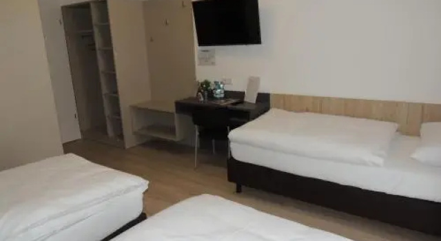 AVIA Motel Bisamberg, Забронировать Мотель Мотели Bisamberg, Мотель