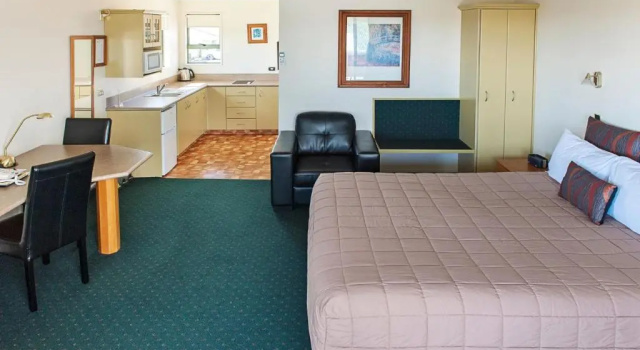 Студия Executive ASURE Ashley Motor Lodge