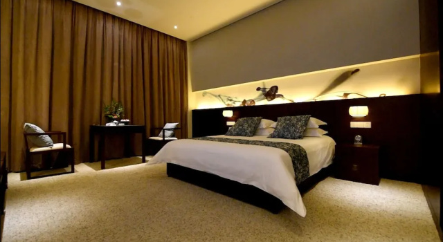 Номер Executive Jiuhua Mountain Xifeng Hotel