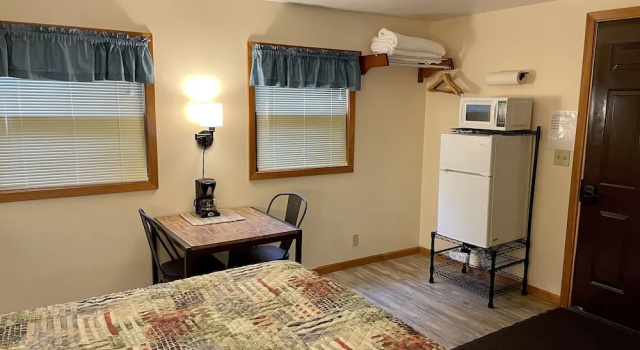 Номер Standard Whitetail Creek Camping Resort