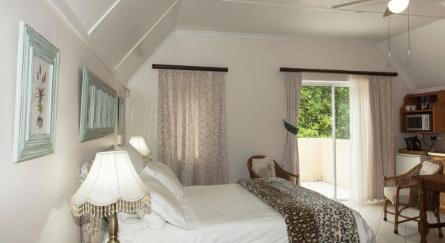 York House Guest House, Забронировать Отель «постель и завтрак» Отели Пайнтаун с парковкой, Парковка