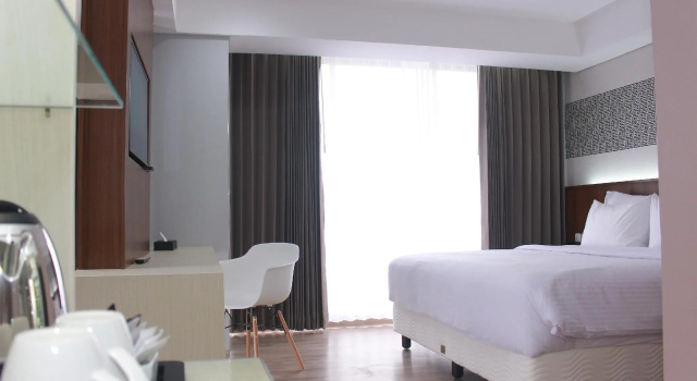 Sunrise Hotel Mojokerto, Rezervovat Hotel East Java hotely se snídaní, Snídaně
