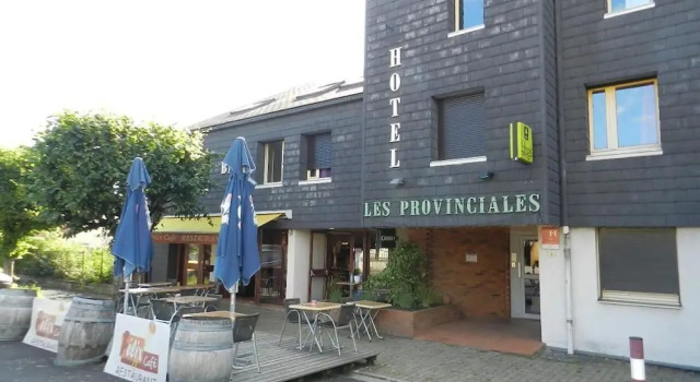Les Provinciales Hotel & Restaurent, 予約 ホテル アルパジョン＝シュル＝セール Cantal