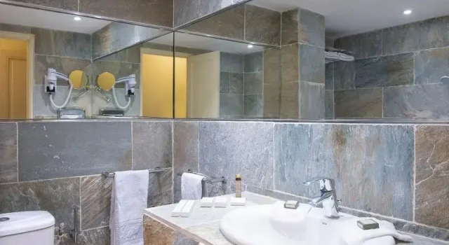 Двухместный номер Standard La Bastide De Tourtour Hotel & Spa