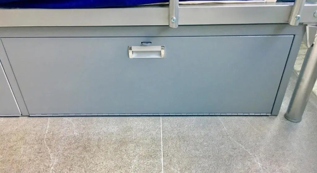 Кровать в общем номере Metro Adventurer Backpackers