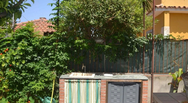 Detached House, 100m From the sea With Garden and Terrace. Best Belvilla 2016!