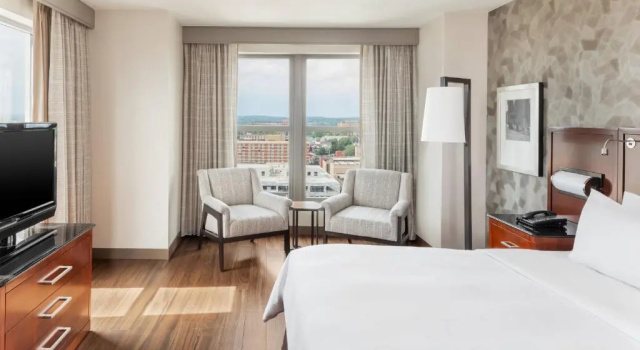 Двухместный номер Deluxe Lancaster Marriott at Penn Square