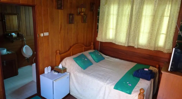 Hidden Holiday House, Забронировать Отель Ban Don Faek Nakhonpathom Province
