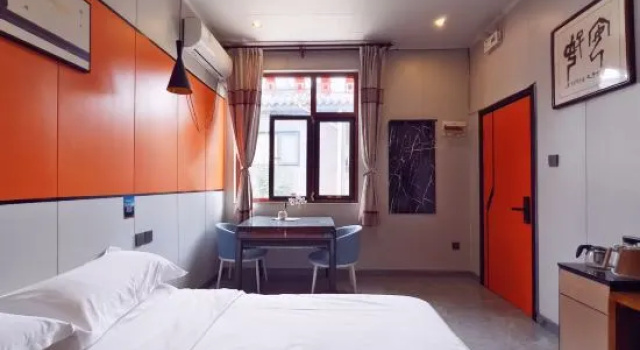 Люкс с 2 комнатами с видом на внутренний двор Liuyuan Homestay (Qingzhou Ancient City Branch)